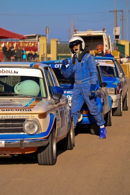 国哀悼三天 国哀悼三天