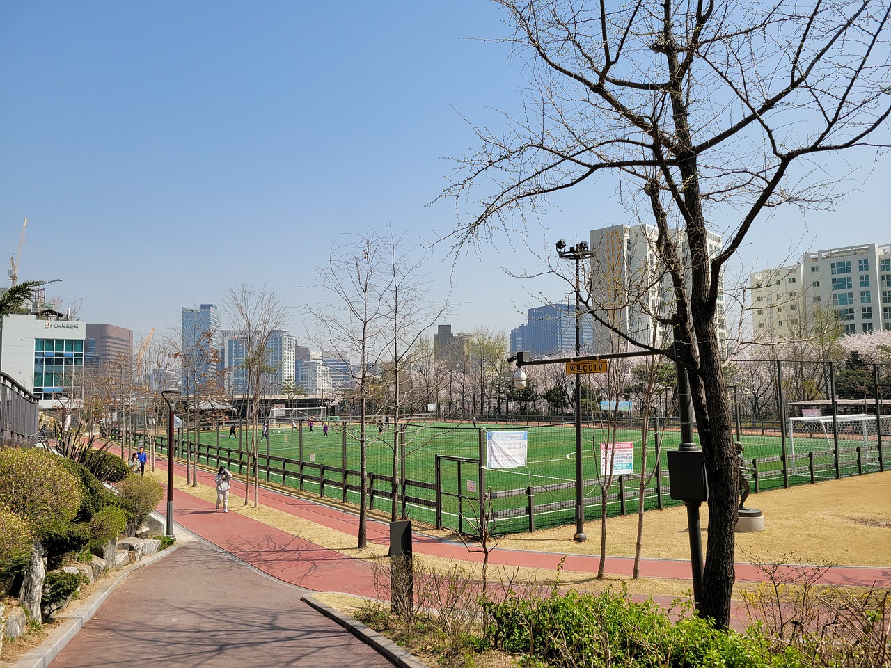 免权力失衡 免权力失衡